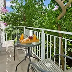 Hvar Deluxe Rooms